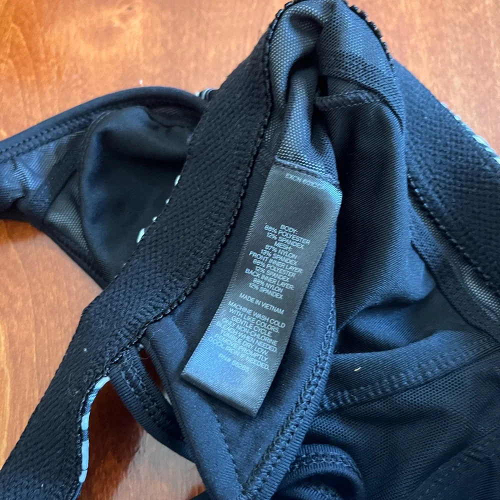 EXP Core Performance Black and White  Sports Bra-Small - Picture 8 of 8